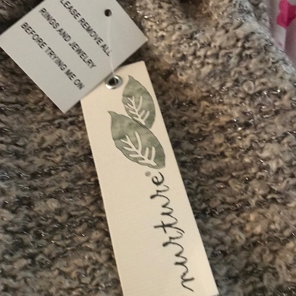 Nurture tan and metallic sweater size XL - Picture 4 of 7